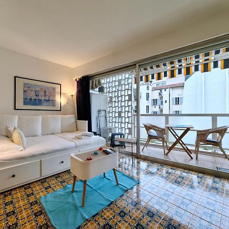 Apartamento Studio Royal Lux By Booking Guys Niza Exterior foto